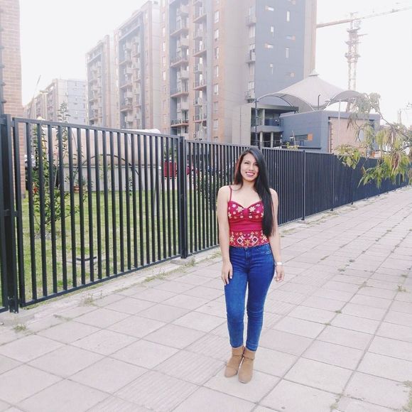 Meet your Posher, Paula - Picture 1 of 1